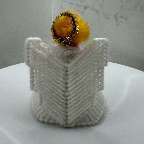 VTG Kitschy Christmas Plastic Canvas Angel Mini Tree Topper Ornament 4" High - Picture 4 of 8